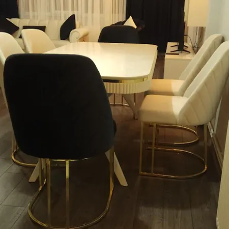 New Luxury And Quiet Apartmant Apartmán *