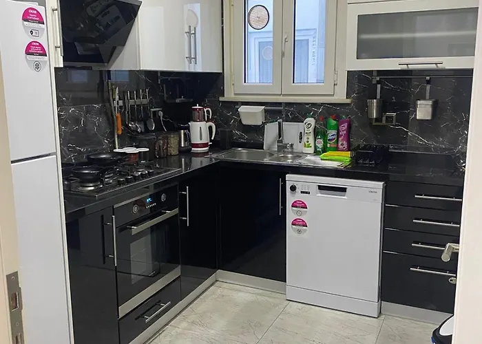 New Luxury And Quiet Apartmant