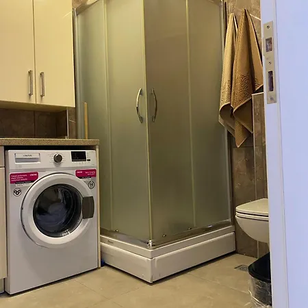 アパート New Luxury And Quiet Apartmant イスタンブール