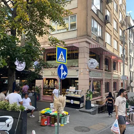 アパート New Luxury And Quiet Apartmant イスタンブール